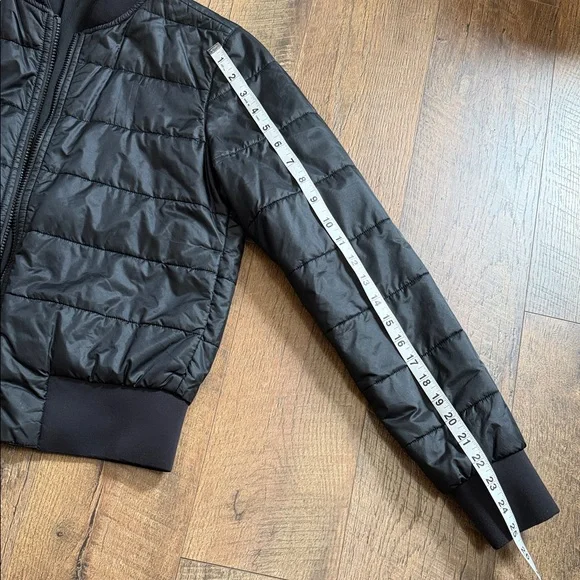 lululemon athletica Black Puffer Jacket - Picture 8 of 16
